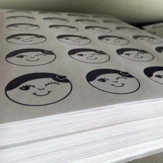 Labels printed on Paper labels – white uncoated (sheets)
