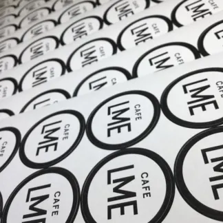 Labels printed on Paper labels – white uncoated (sheets)