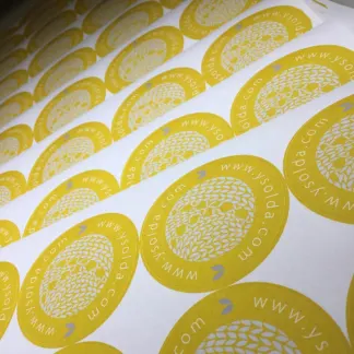 Labels printed on Paper labels – white uncoated (sheets)